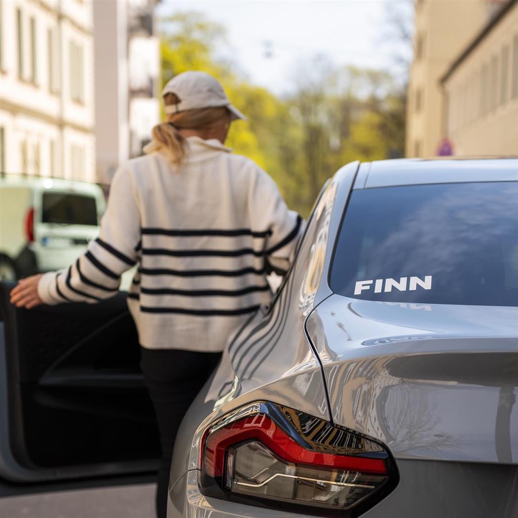 279479725 718796359461487 8224565604232852036 N