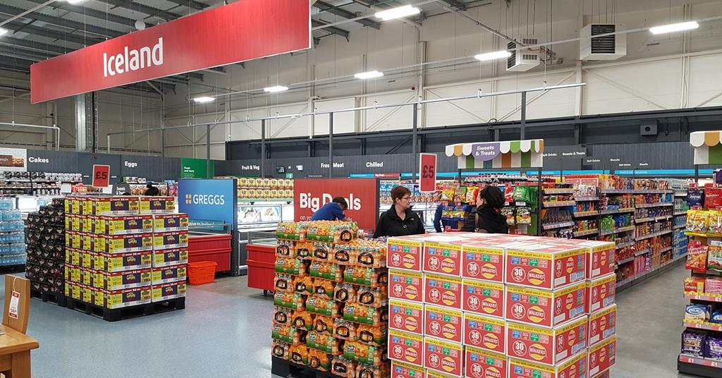 306017 Icelandintherange 82294