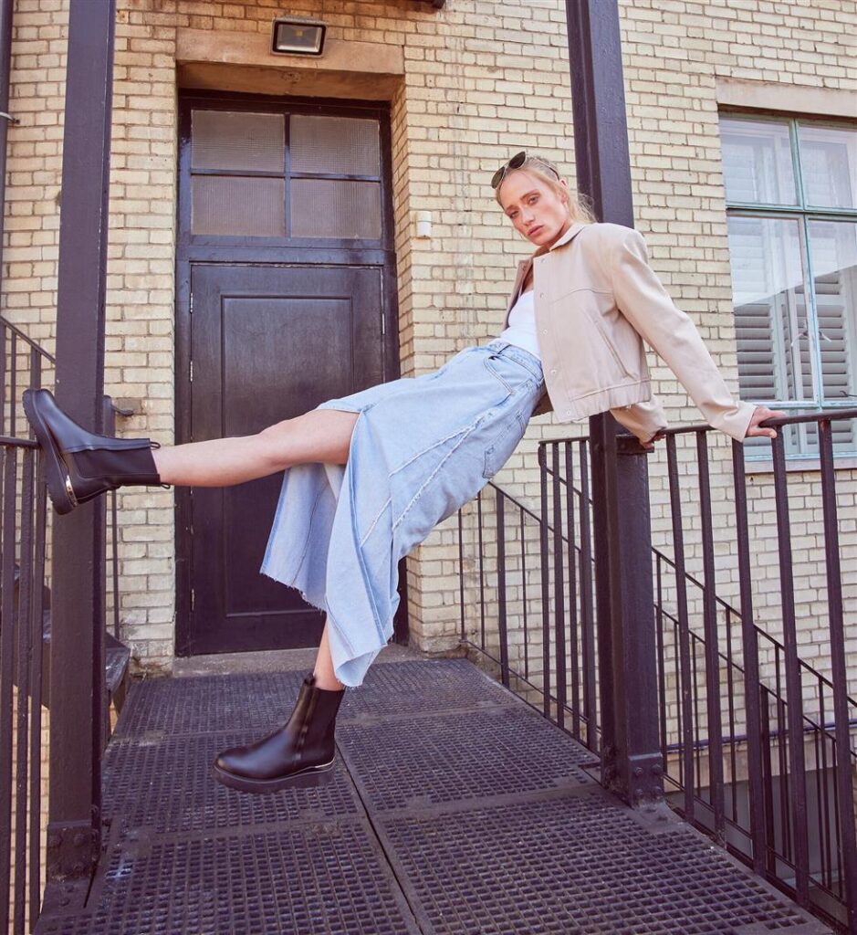 384413296 707605048071333 913573664505780702 N