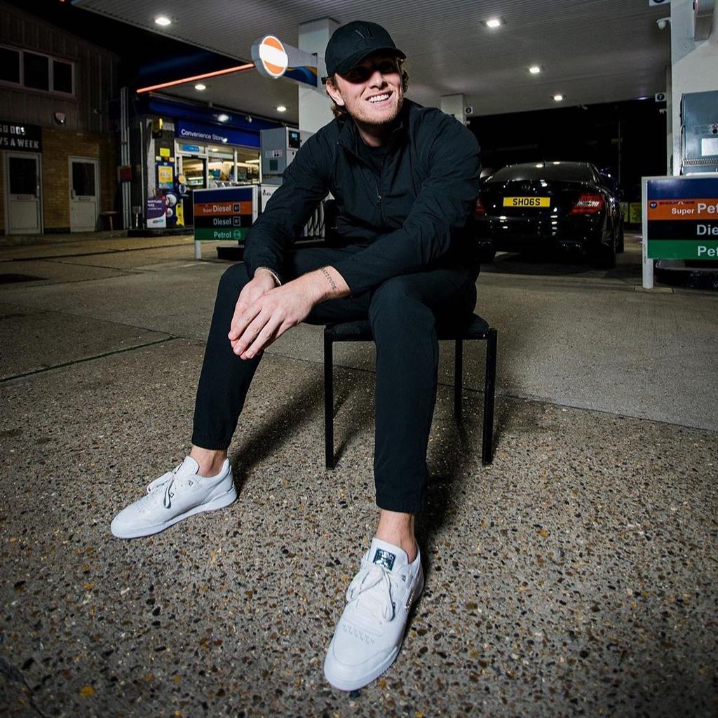 402510872 735502101948294 1262017044066723201 N