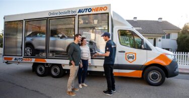 Delivery Glass Truck (2)