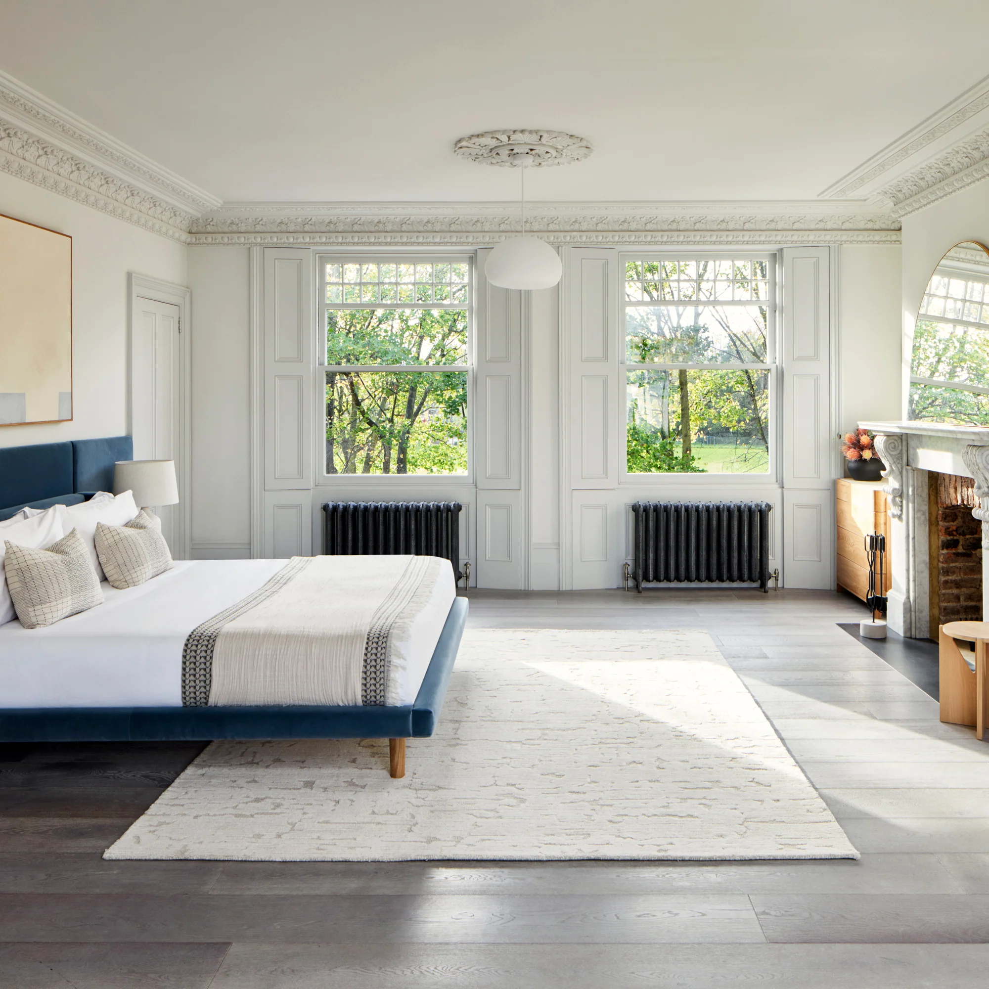 London 07.11.22 Master Bedroom 2 00681