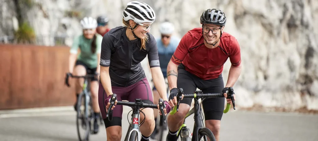 S24 Sportart Radfahren Bekleidung Lowres