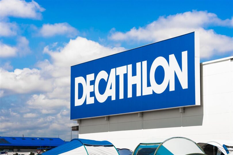 Decathlon store logo free photo
